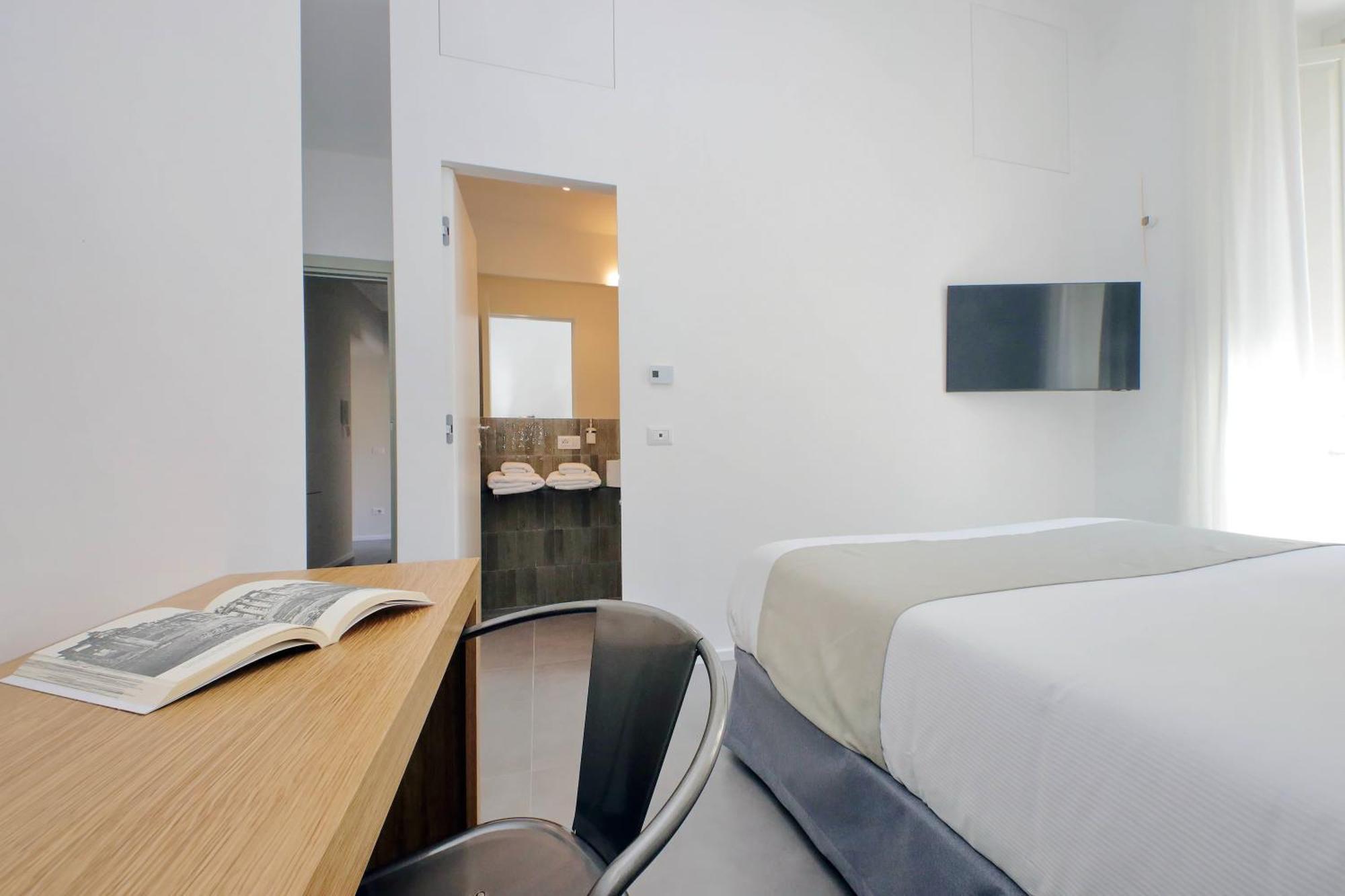 Ych-Montebello - Rooms Rome Extérieur photo